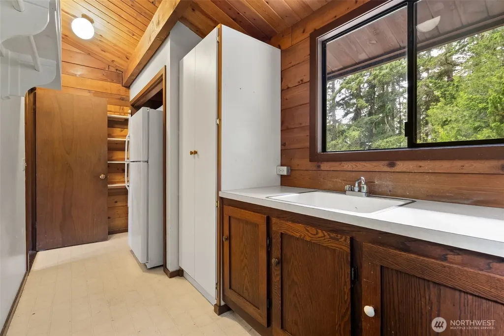 4642 Oyster Bay Road NW Olympia WA 98502