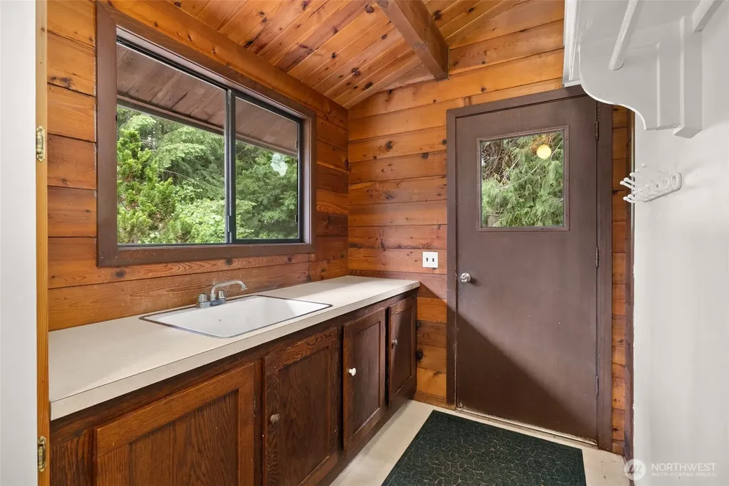 4642 Oyster Bay Road NW Olympia WA 98502