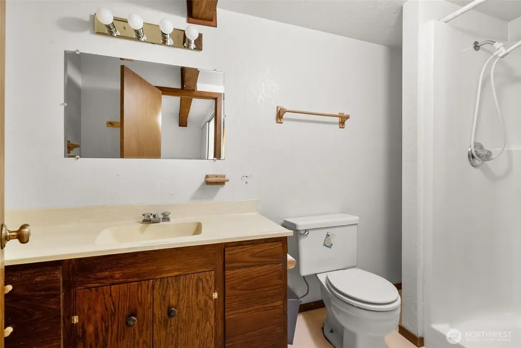 4642 Oyster Bay Road NW Olympia WA 98502