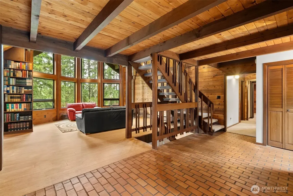 4642 Oyster Bay Road NW Olympia WA 98502
