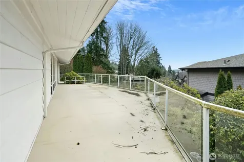 6420 NE 129th Place Kirkland WA 98034