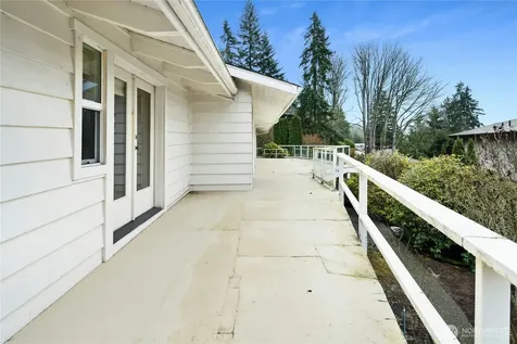 6420 NE 129th Place Kirkland WA 98034