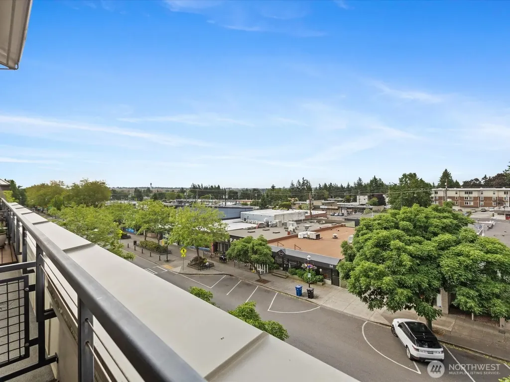 15100 6th Avenue SW Burien WA 98166