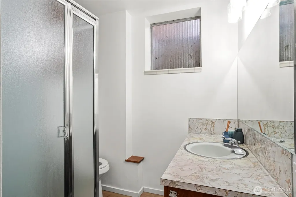 8626 S 134th Street Seattle WA 98178