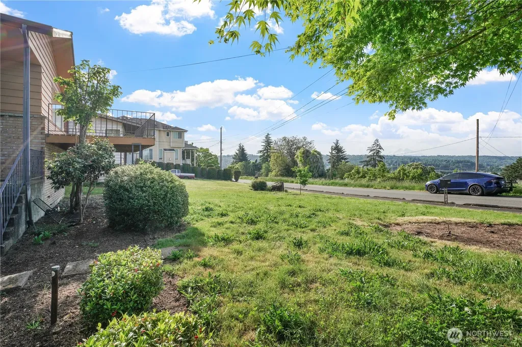 8626 S 134th Street Seattle WA 98178