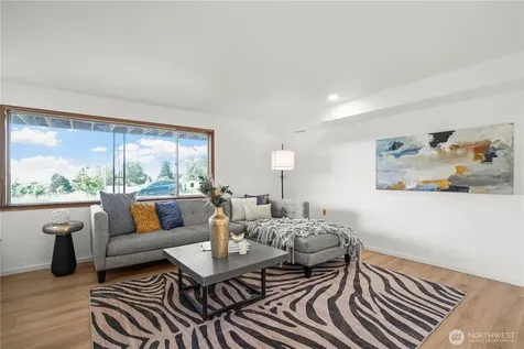 8626 S 134th Street Seattle WA 98178