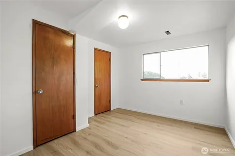 8626 S 134th Street Seattle WA 98178