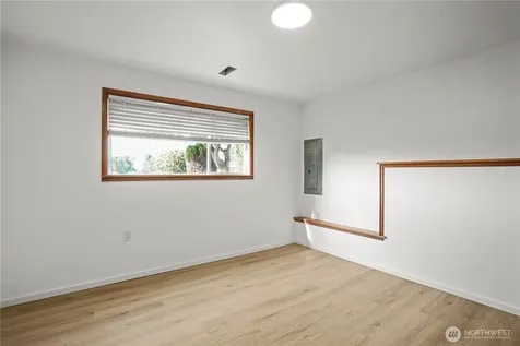 8626 S 134th Street Seattle WA 98178