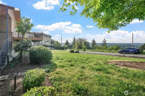8626 S 134th Street Seattle WA 98178
