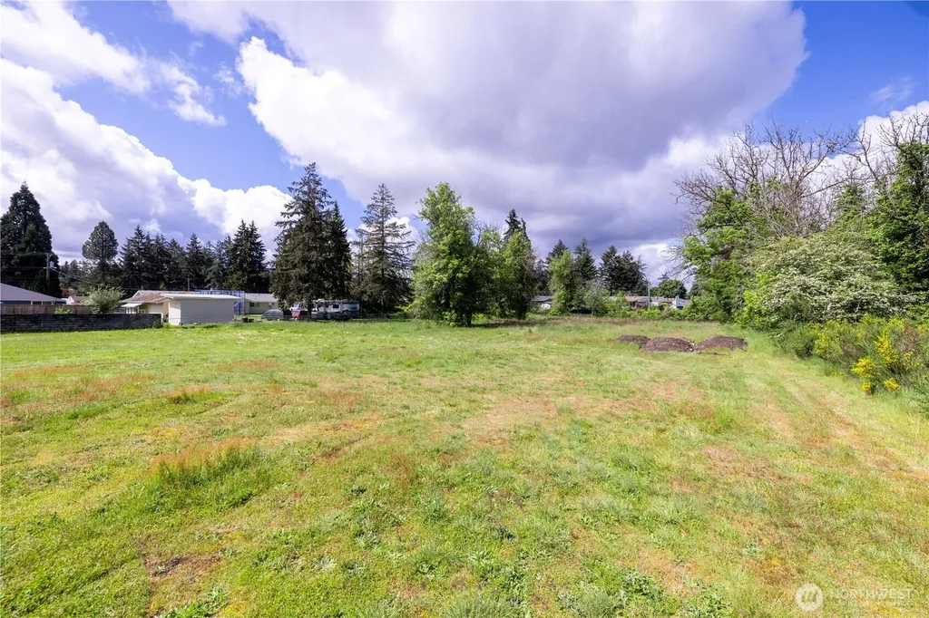 13706 C Street S Tacoma WA 98444