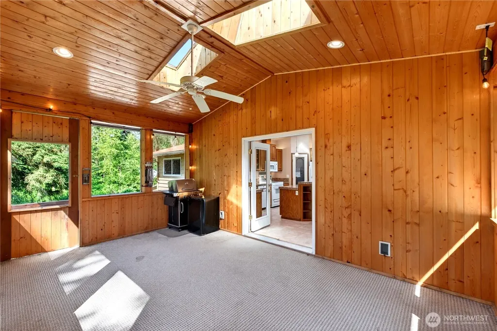 17924 2nd Street E Lake Tapps WA 98391