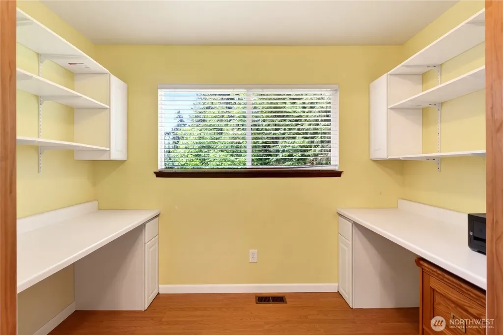 17924 2nd Street E Lake Tapps WA 98391