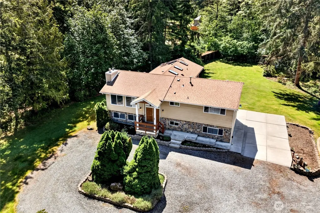 17924 2nd Street E Lake Tapps WA 98391