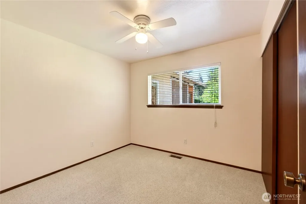 17924 2nd Street E Lake Tapps WA 98391