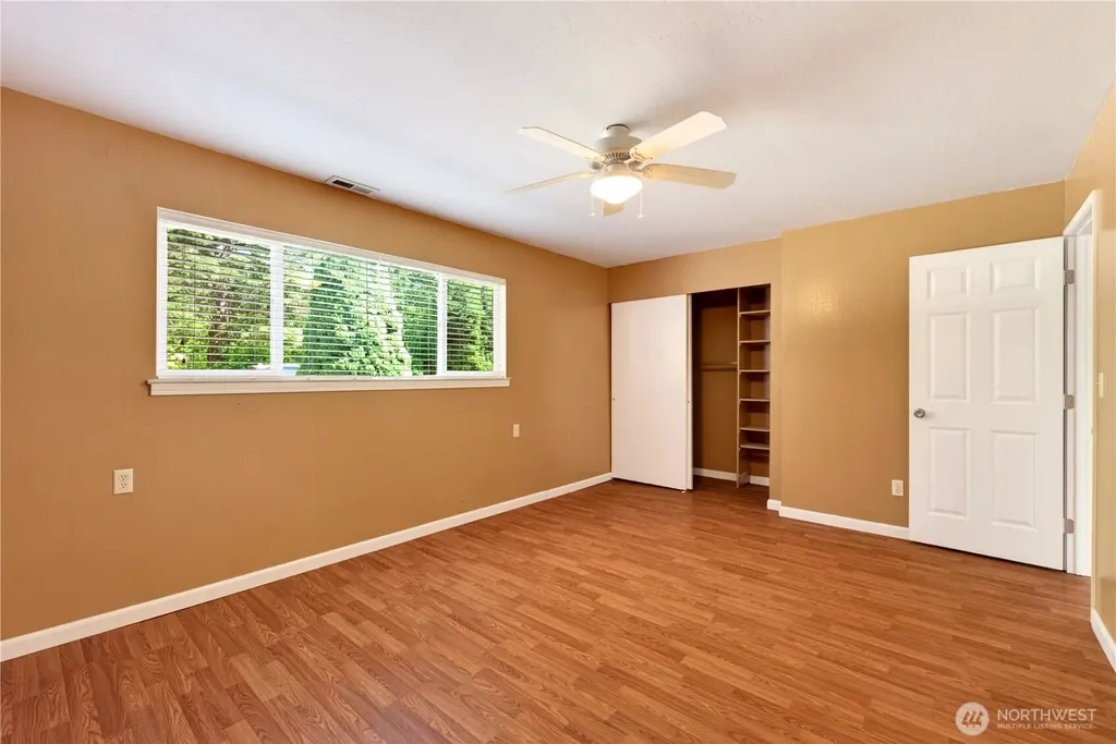 17924 2nd Street E Lake Tapps WA 98391