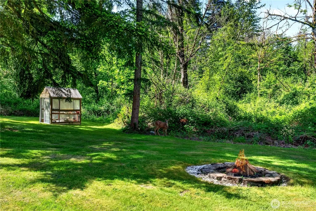 17924 2nd Street E Lake Tapps WA 98391
