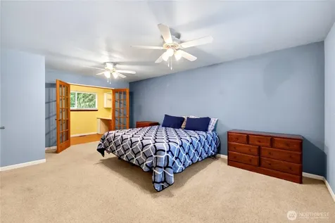 17924 2nd Street E Lake Tapps WA 98391