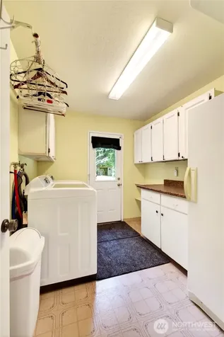 17924 2nd Street E Lake Tapps WA 98391