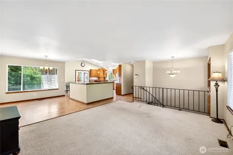 17924 2nd Street E Lake Tapps WA 98391