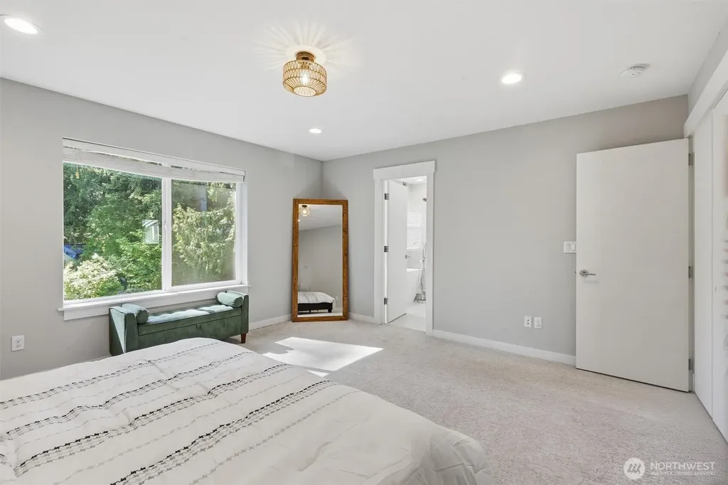 12102 10th Drive SE Everett WA 98208