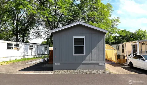 1060 N Wenas Road Selah WA 98942