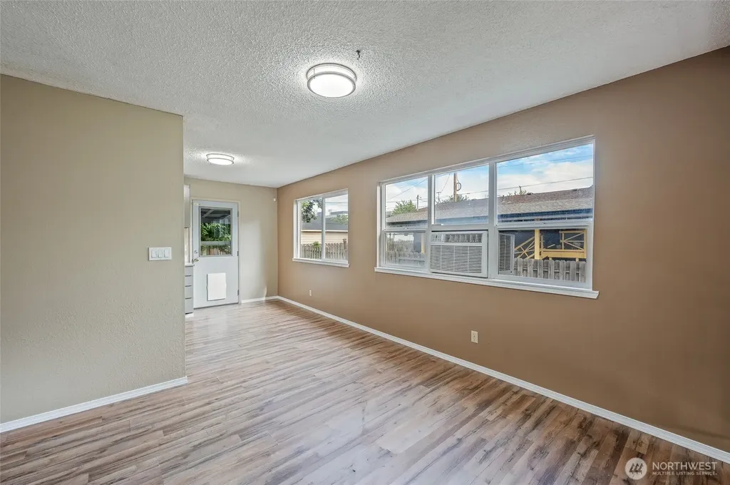 1127 S Miller Street Wenatchee WA 98801