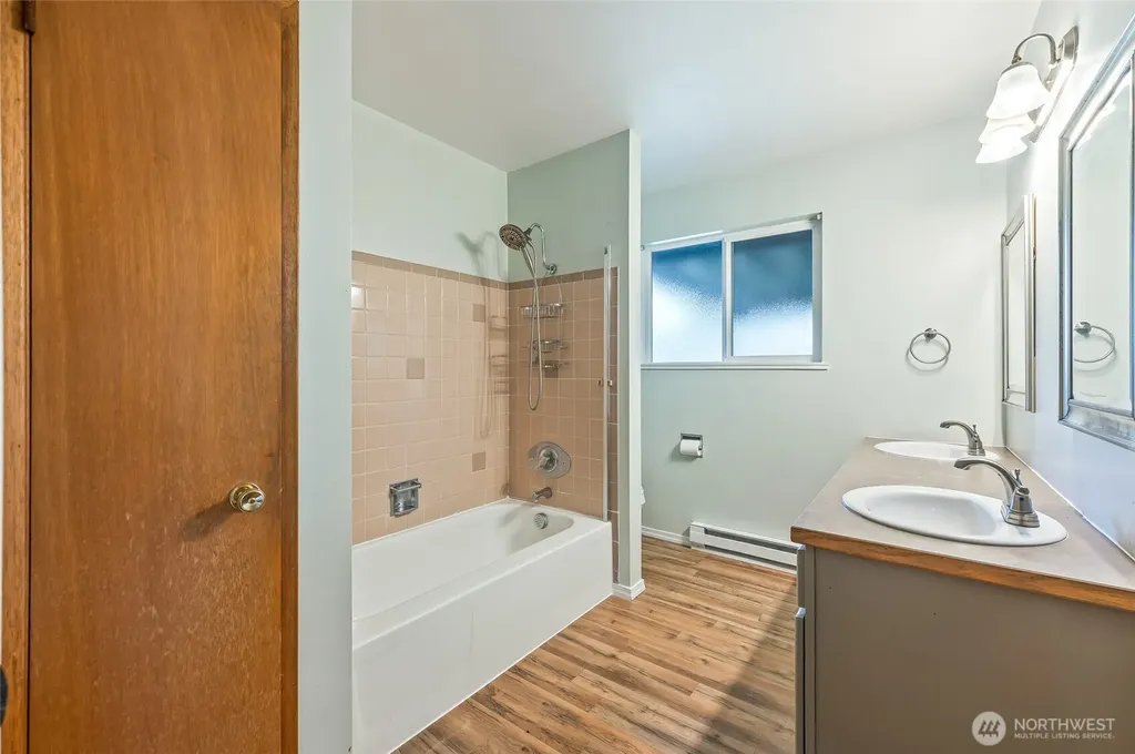 1127 S Miller Street Wenatchee WA 98801