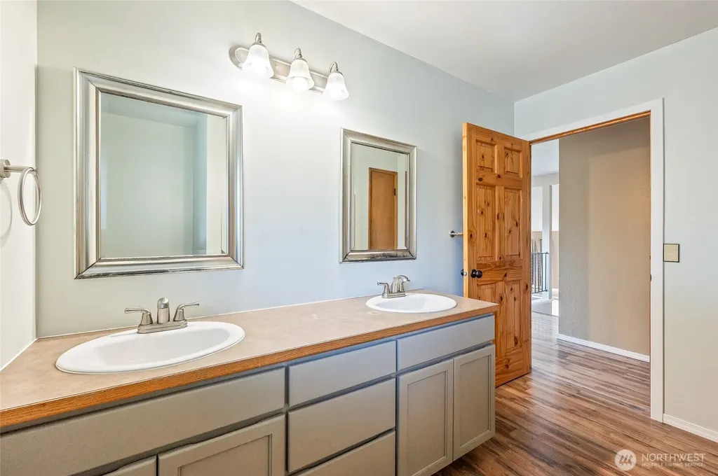 1127 S Miller Street Wenatchee WA 98801