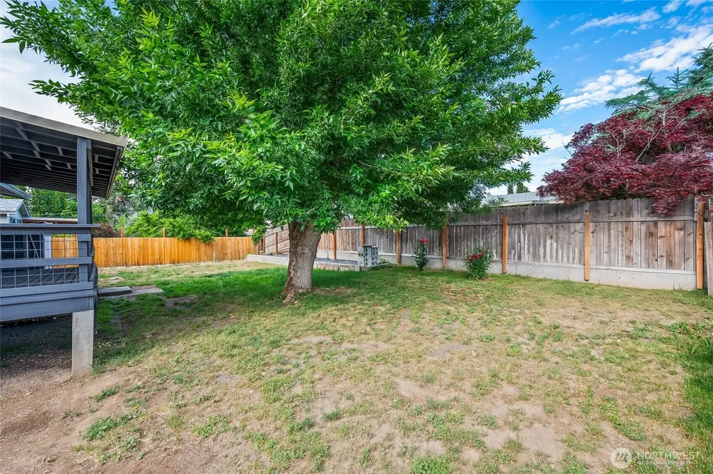 1127 S Miller Street Wenatchee WA 98801