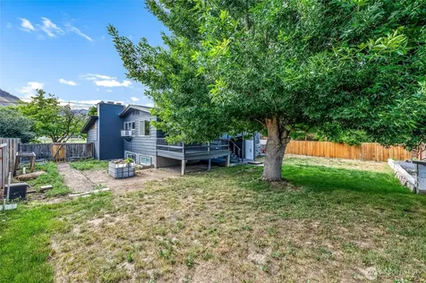 1127 S Miller Street Wenatchee WA 98801