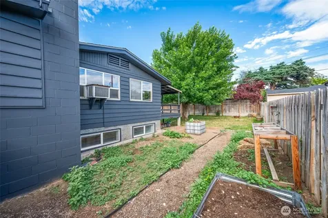 1127 S Miller Street Wenatchee WA 98801