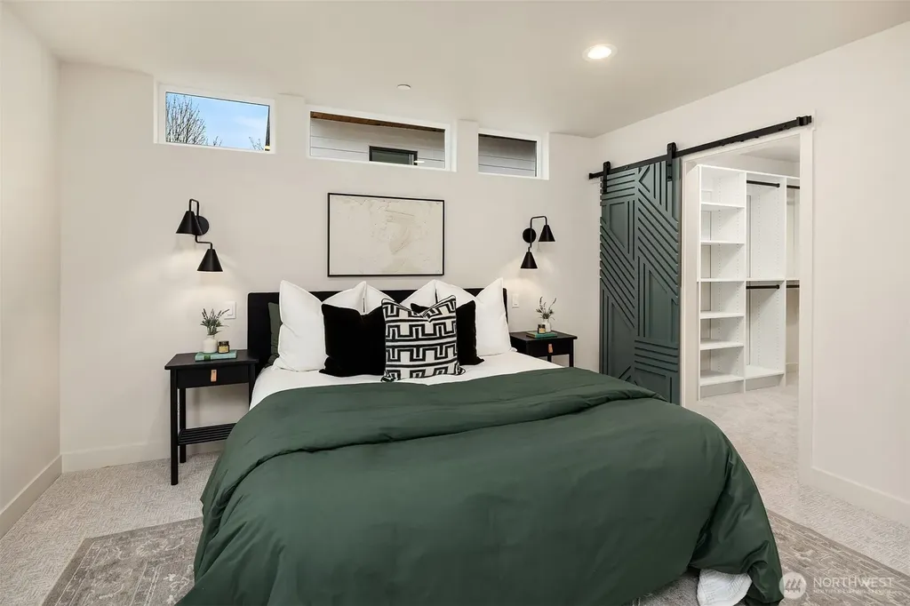 1615 N 50th Street Seattle WA 98103