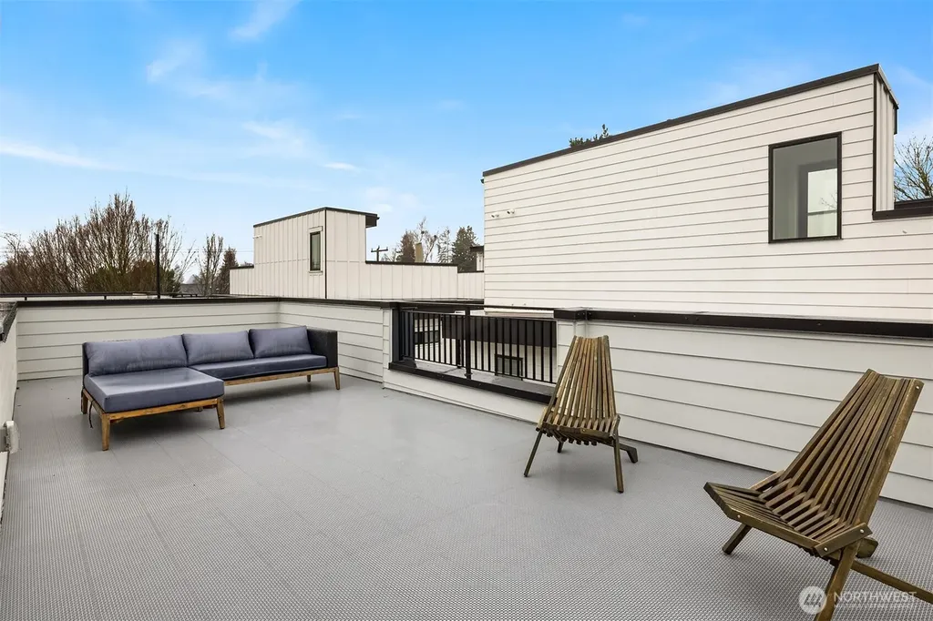 1615 N 50th Street Seattle WA 98103