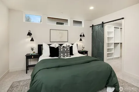 1615 N 50th Street Seattle WA 98103