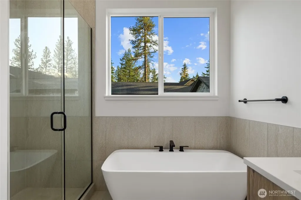 1700 Wanawish Loop Cle Elum WA 98922