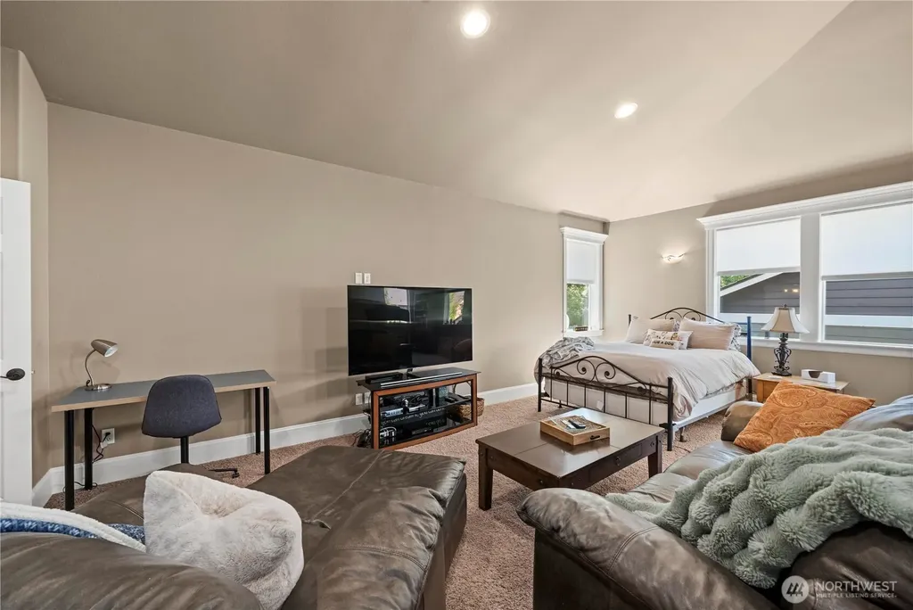 6220 213th Avenue Ct E Bonney Lake WA 98391