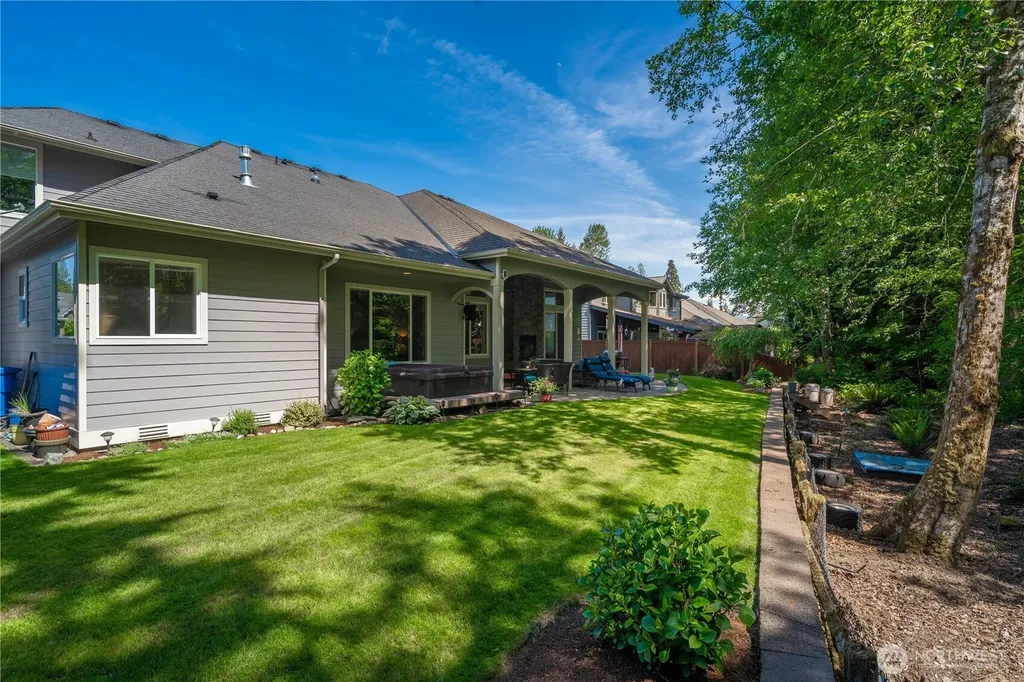 6220 213th Avenue Ct E Bonney Lake WA 98391