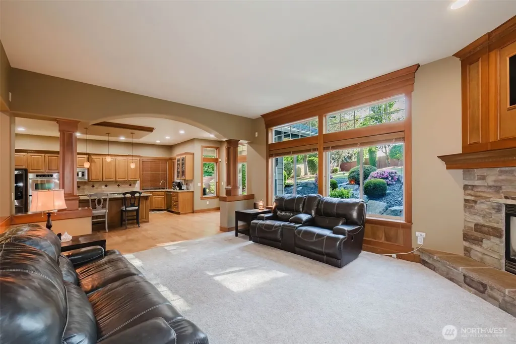 2910 219th Avenue E Lake Tapps WA 98391