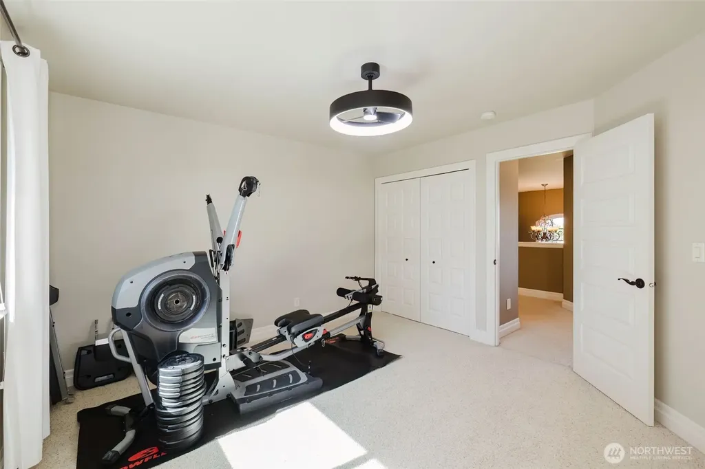 2910 219th Avenue E Lake Tapps WA 98391
