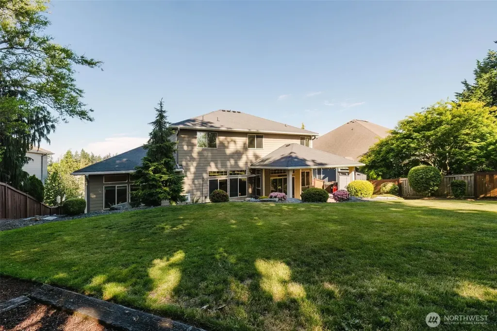 2910 219th Avenue E Lake Tapps WA 98391