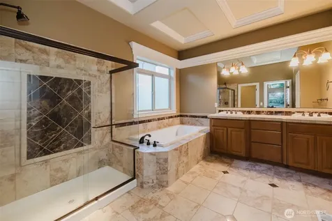 2910 219th Avenue E Lake Tapps WA 98391
