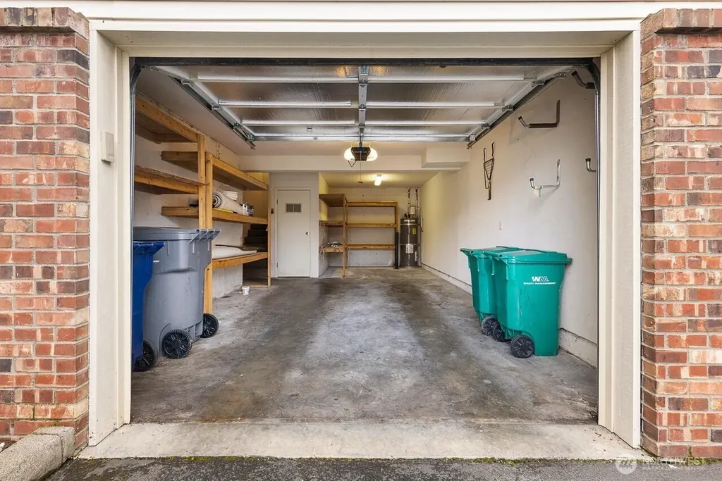 10909 Avondale Rd NE Redmond WA 98052