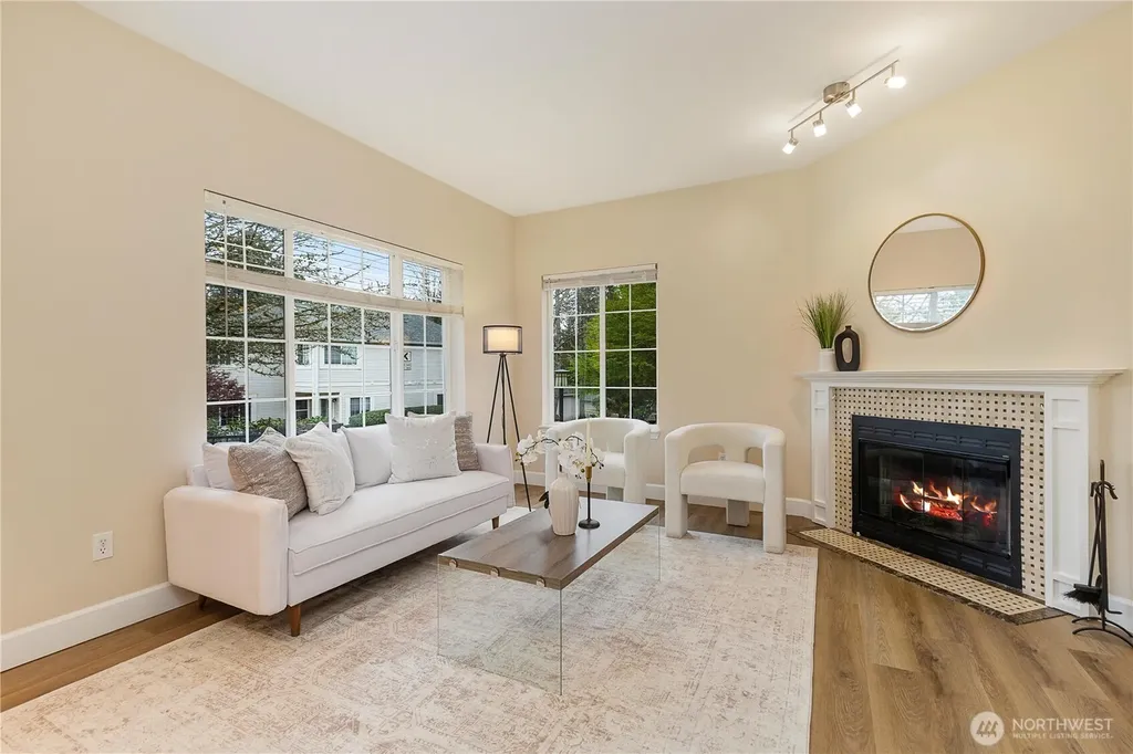 10909 Avondale Rd NE Redmond WA 98052