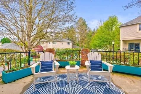 10909 Avondale Rd NE Redmond WA 98052