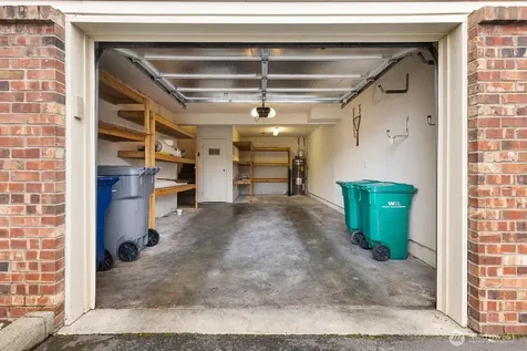 10909 Avondale Rd NE Redmond WA 98052