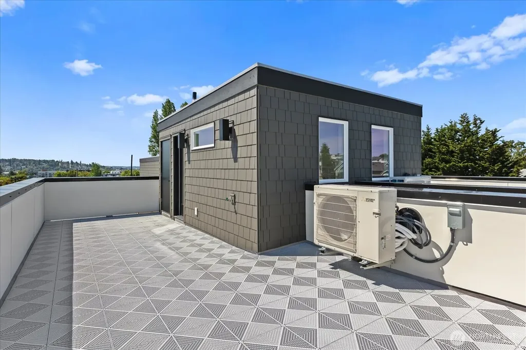 1131 NW 60th Street Seattle WA 98107