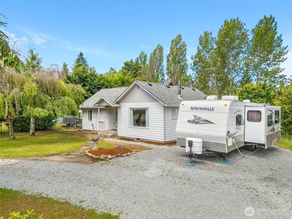 626 SW 142nd Street Burien WA 98166