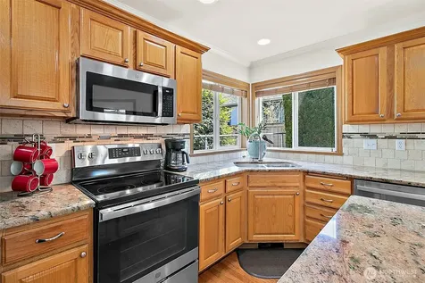 17709 24th Avenue Ct E Tacoma WA 98445