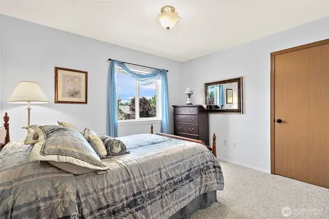 17709 24th Avenue Ct E Tacoma WA 98445