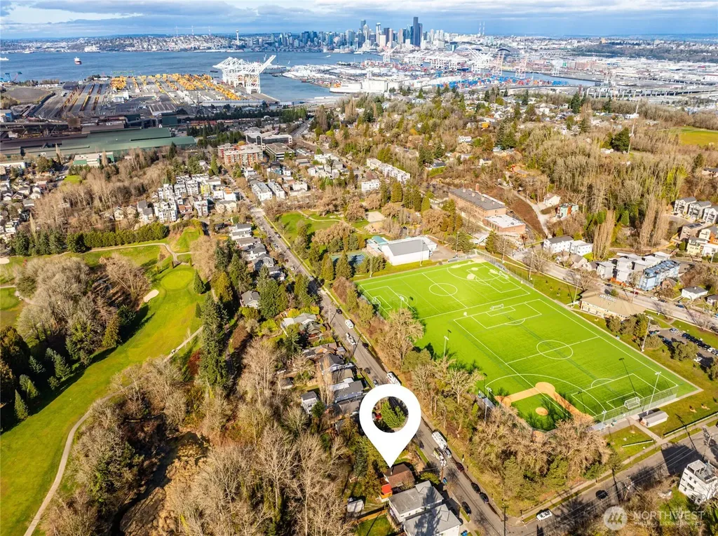 4549 26th Avenue SW Seattle WA 98106